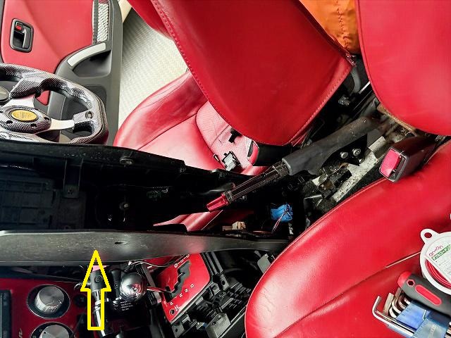 コンソールボックスは外したら直立させておく