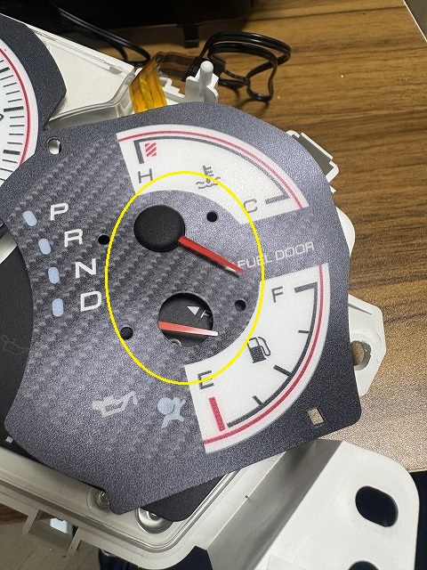 水温針と燃料計を同時に作業