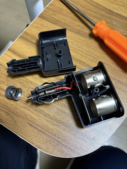 本体を２分割する